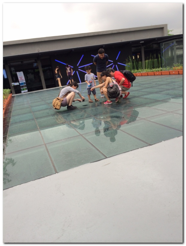 One city rooftop glass floor_1