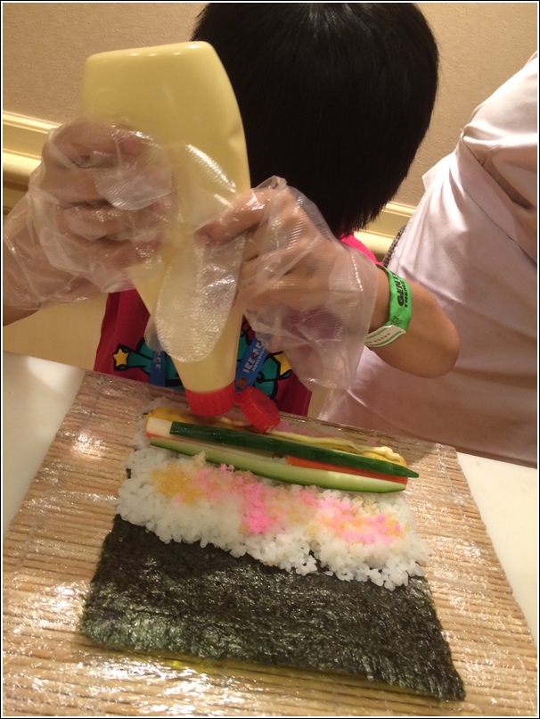 Behind the scenes sushi making 9