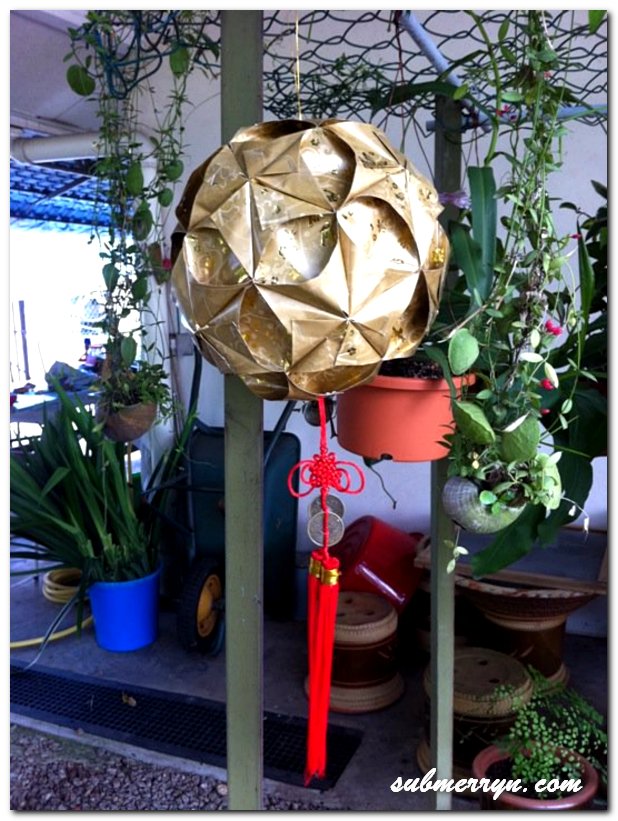 Angpow ball lantern