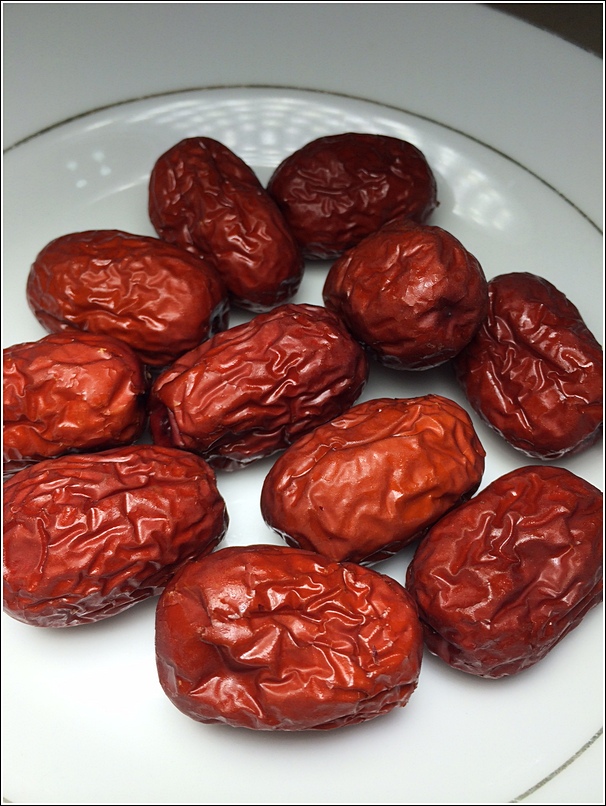 giant red dates