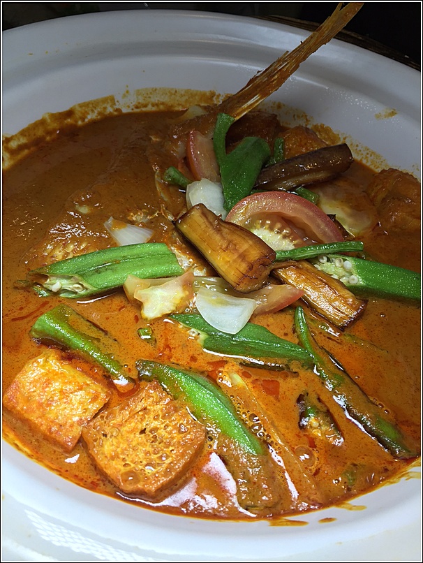 Makan Nyonya Estadia Fish Head Curry