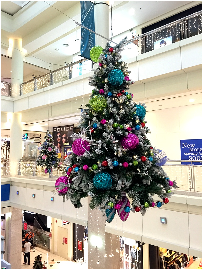 The Curve Christmas decor 2015