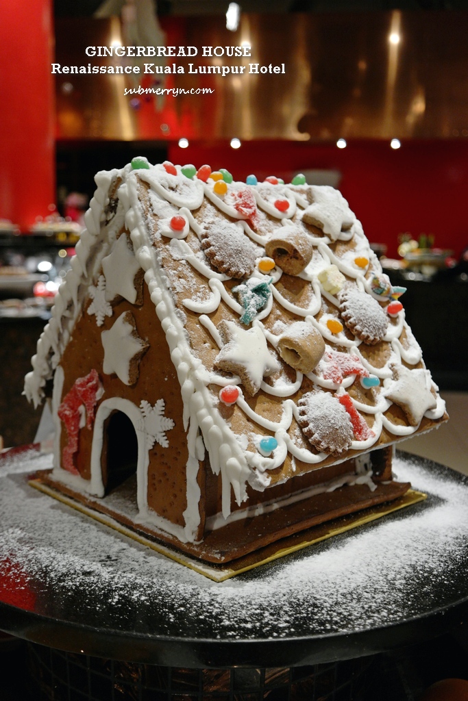 gingerbread-house-1