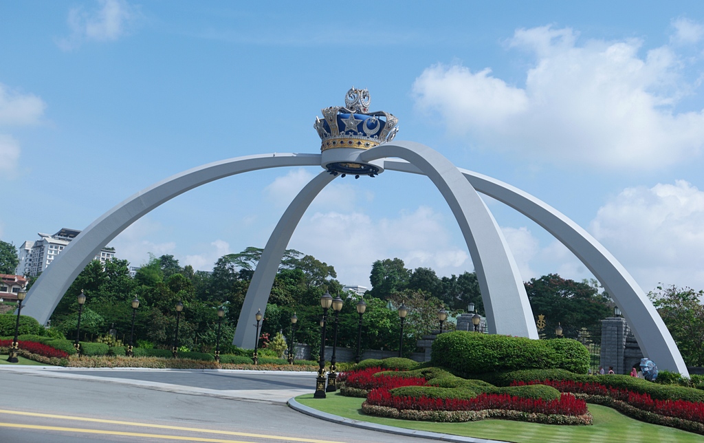 The Crystal Crown Arch @ Istana Bukit Serene Johor ⋆ Home is where My