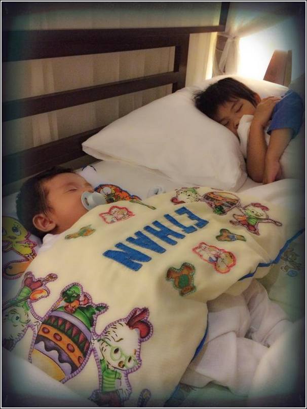 kids sleeping on vacation