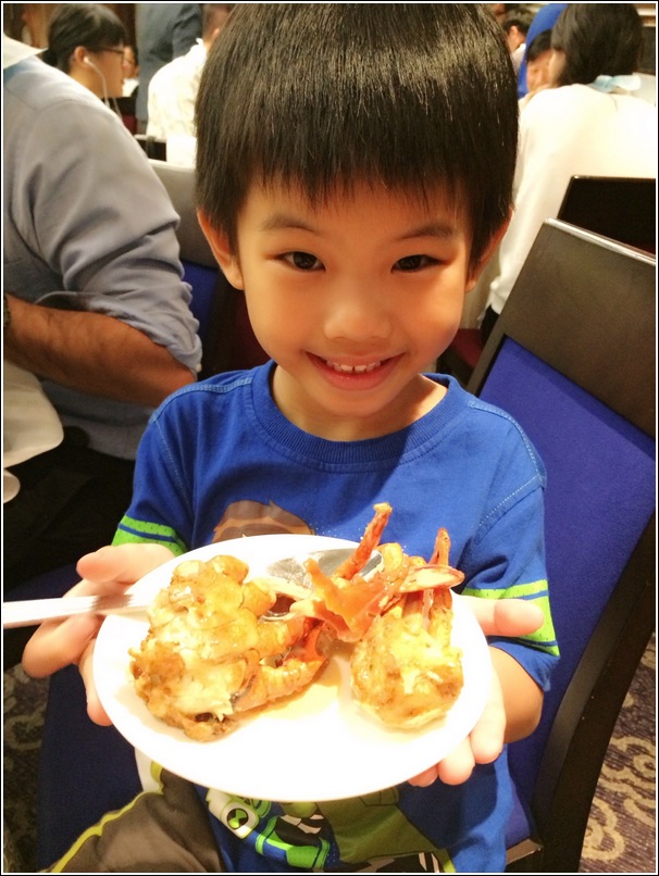 Chatz Parkroyal Seafood Buffet Dinner 10 crab flavours 2