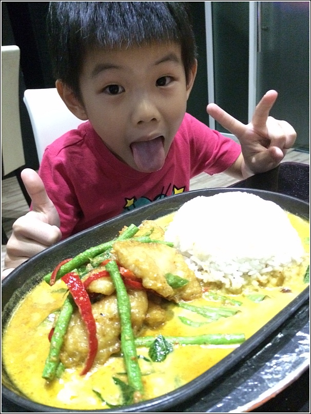 children eating spicy food