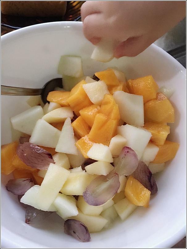 Easy Fruit salad for toddlers