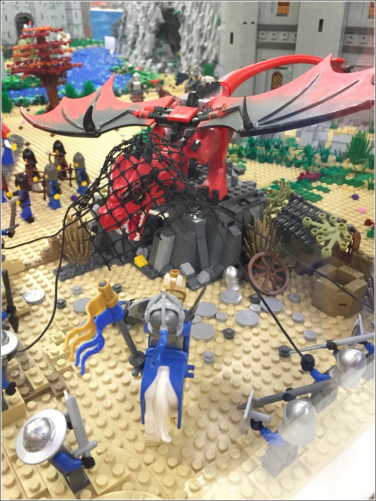 LEGO dragon