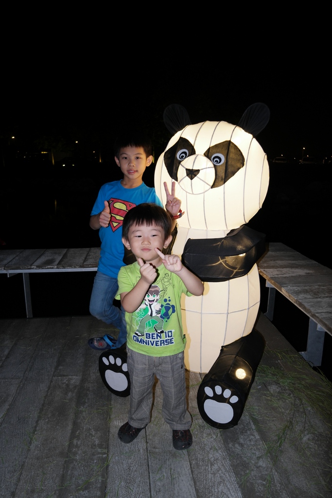 ijm-bandar-rimbayu-the-arc-giant-lantern-panda