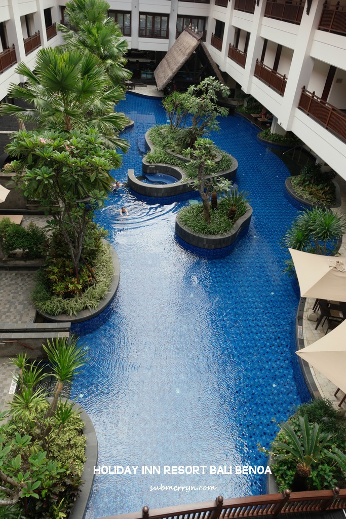 swimming-pool-view-holiday-inn-resort-bali-benoa